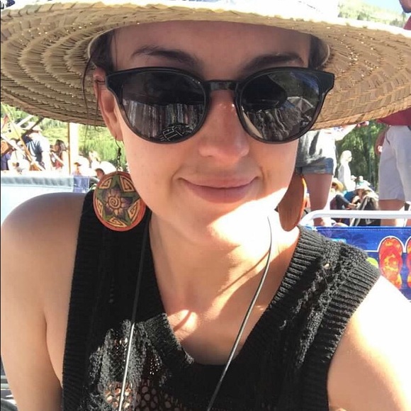 Meet your Posher, Claire - Picture 6 of 8